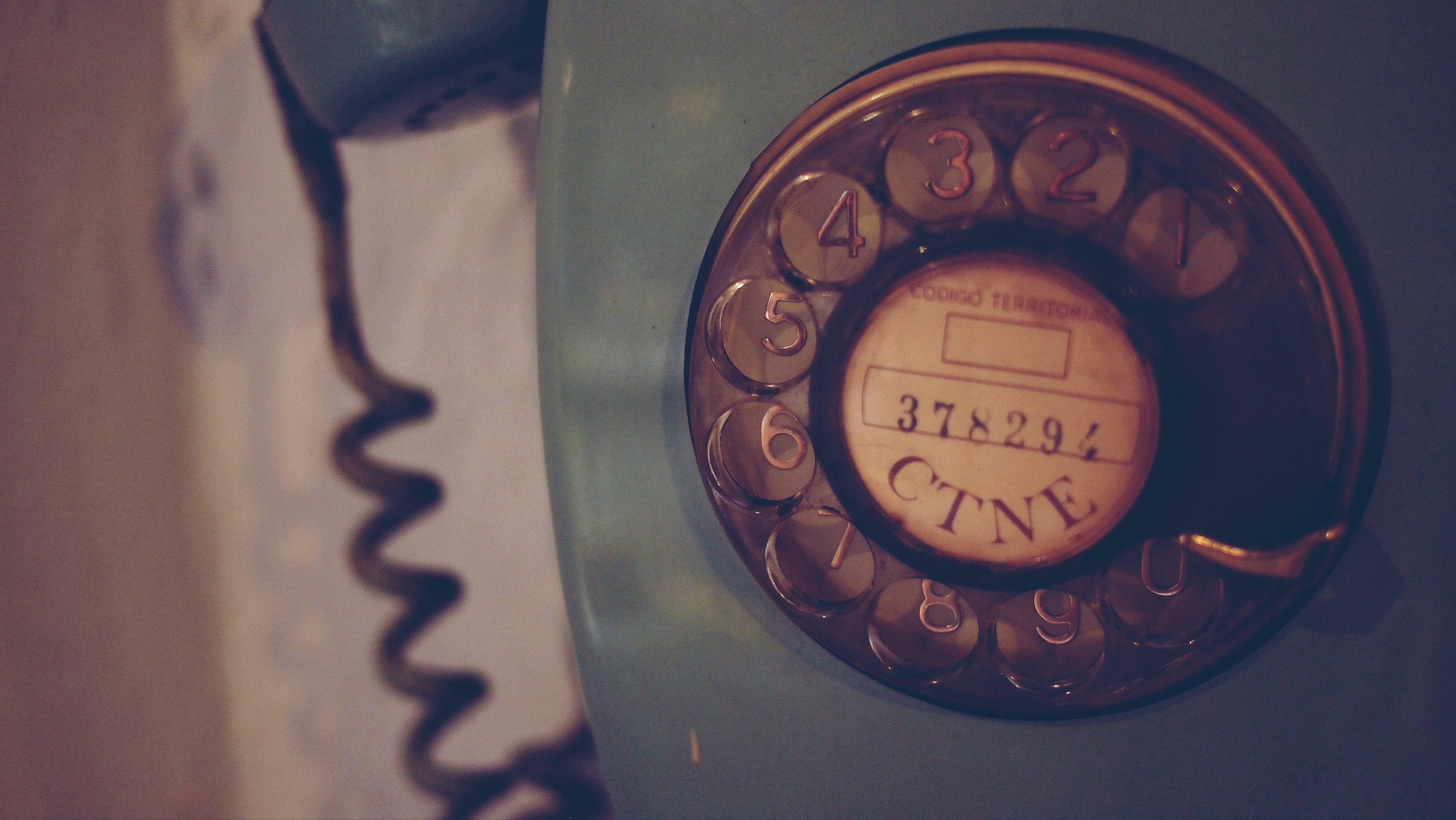 Contatti, un telefono